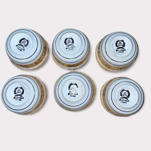 Vintage Turkish Arabic Espresso Coffee Cups Shots White China Gold Leaf Appliqué - Picture 3 of 4